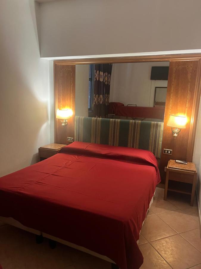 Terminal Guest House 24 Rome Bagian luar foto