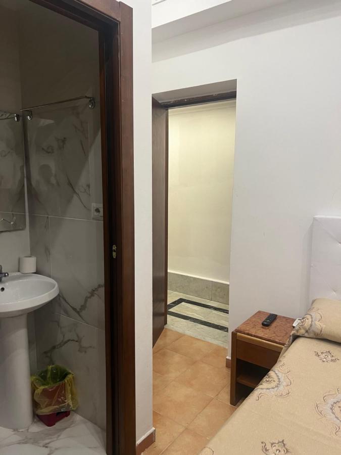 Terminal Guest House 24 Rome Bagian luar foto